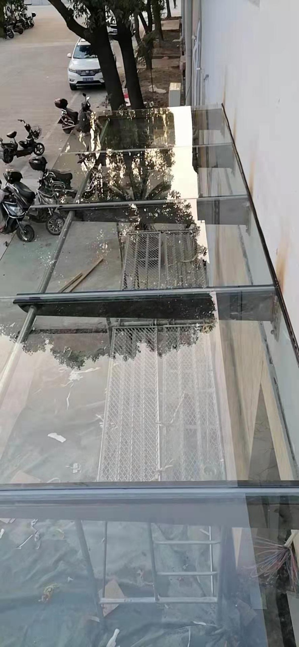 钢结构雨篷